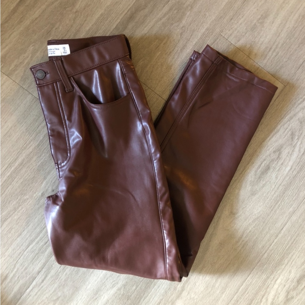 Abercrombie & Fitch Vegan Leather 90’s Straight Size 2 XS extra short